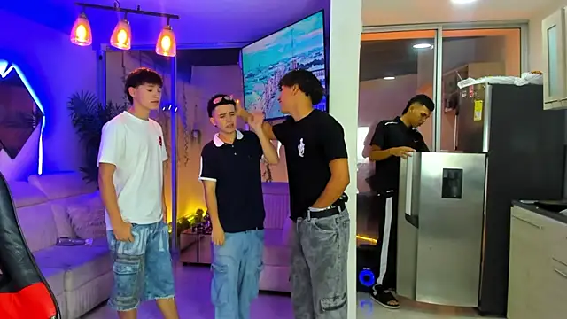 Houseofwarrios webcam