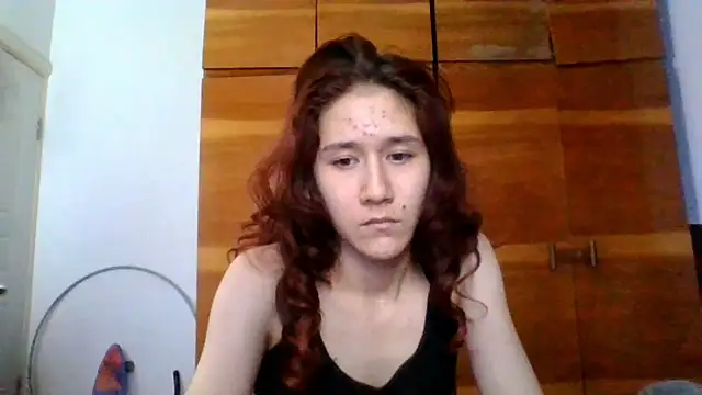 nickikisinger - NickiKisinger's free webcam - UK Sex Cams