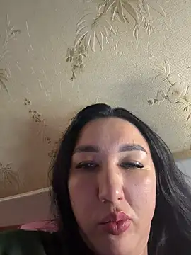 Naughtbaby_2025 webcam