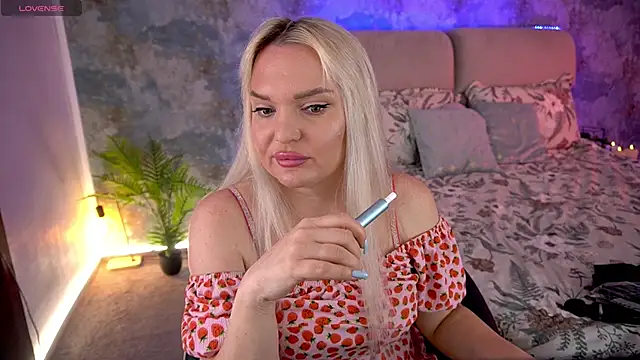 MissyMartinez webcam