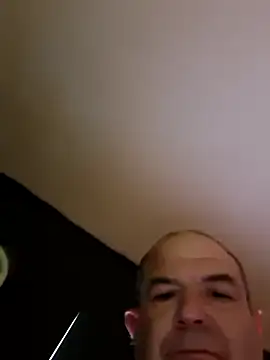 hesjustafriend webcam