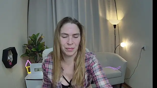 TessaDaybreak webcam