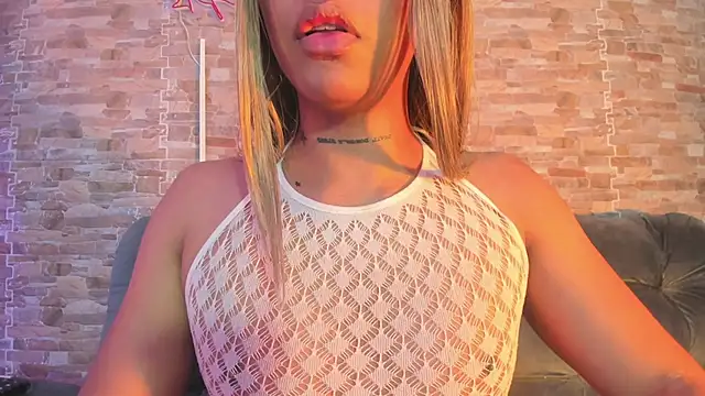 dreams_chloe - Dreams_Chloe's free webcam - UK Sex Cams