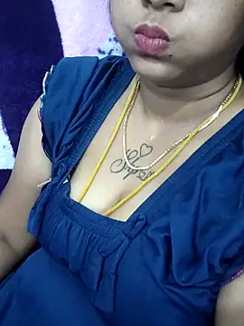 sweetqueen143 webcam