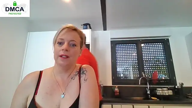 Miss-Chupagirly webcam