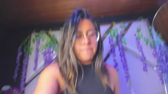 Freyaa_Millerr webcam