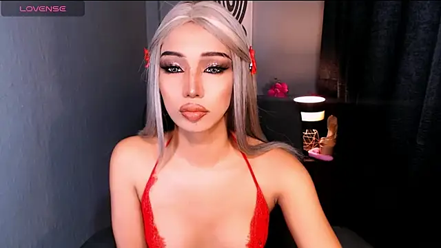 xUrGoddess_islaCumsAlotx webcam
