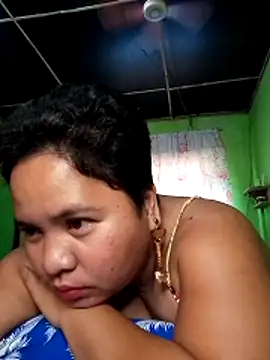 hotpussyxxx33x webcam