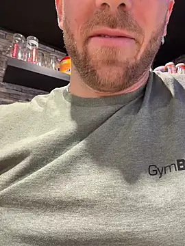 trainwithme's live cam