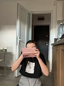 bunnythetailor webcam