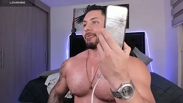 santi_aesthetic webcam