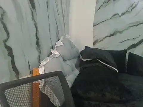 rhieanne - Rhieanne's free webcam - UK Sex Cams