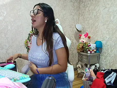 SelinaRussell webcam