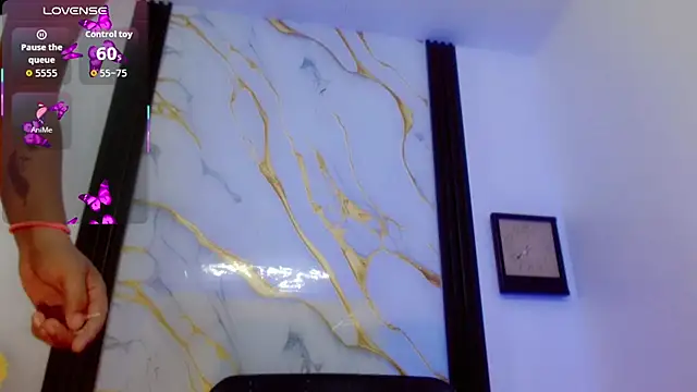 Alice_Yermanotta webcam