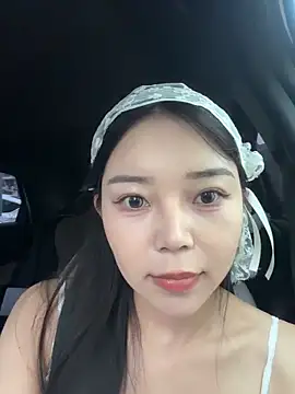 kiki-chloe from StripChat is Freechat