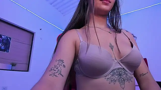 sweet_coral_ - Sweet_Coral_'s free webcam - UK Sex Cams