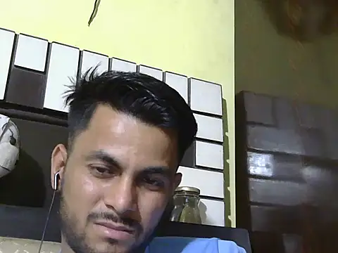 Stubborndesiboy webcam