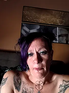 renegade_vyxxen - Renegade_vyxxen's free webcam - UK Sex Cams