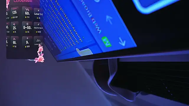 DaddysLittleSlutfox webcam