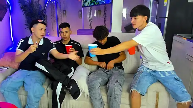 Houseofwarrios webcam