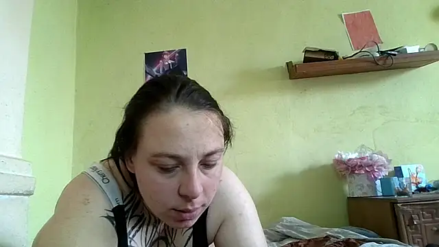 MillaSourretY webcam