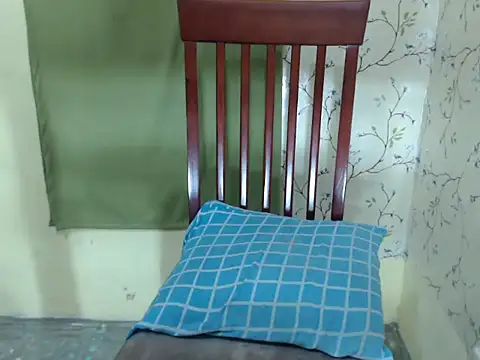 Yummy_Katrina webcam