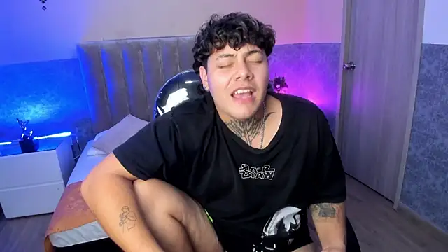 DAMON_SALVATTORE webcam