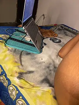 Iam_FernandaH webcam