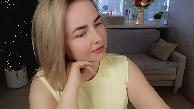 mira_mermayd - Mira_Mermayd's free webcam - UK Sex Cams