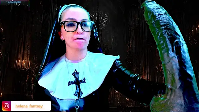 helenas_fantasy webcam