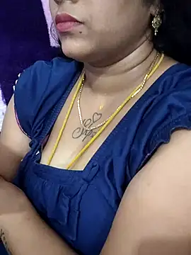 sweetqueen143 webcam