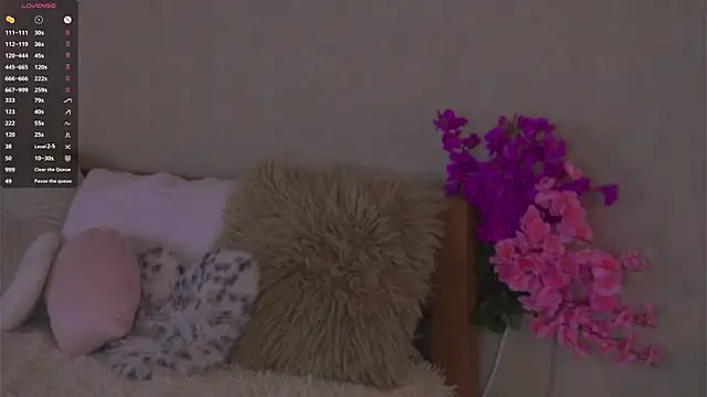 MilkyVika_ live sex cam