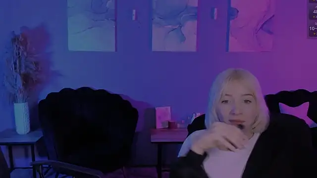 miss_courtney_ webcam