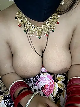 Long_hair_queen webcam