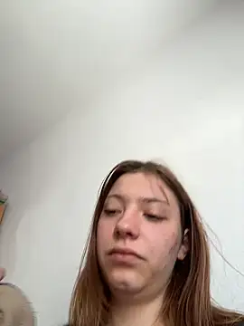 Webcam Model (SofieKayla)  is live.Free join now!