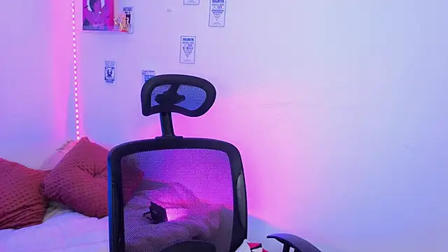 Emily_Lindey live sex cam