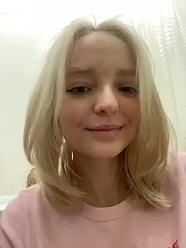 aka_Blonde webcam