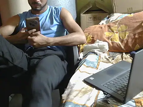 Stubborndesiboy webcam