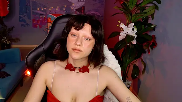 lidadarknet (F teen) - Red butt from spanking,make it burn😈😍