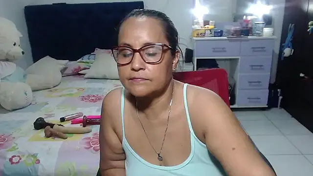 pervert_mommy_ (F mature) - you are the best for making me happy