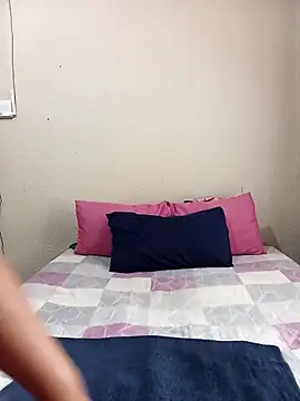 FreakyAngel3X webcam