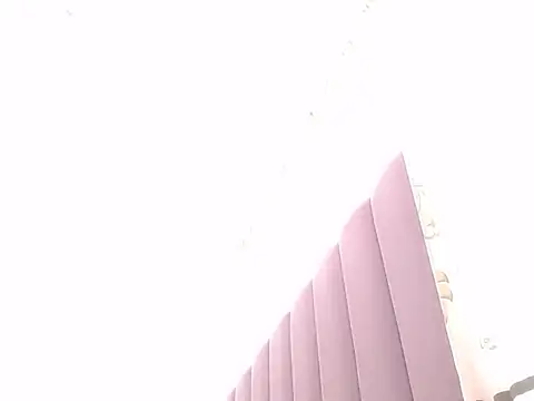 saara_johnson496 webcam