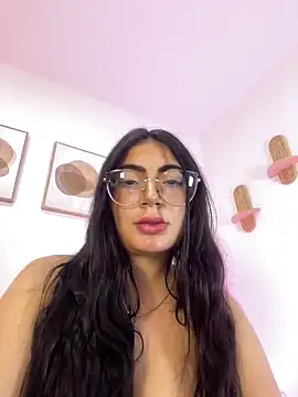 Mia_222 webcam