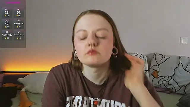 WonderConnie1 webcam