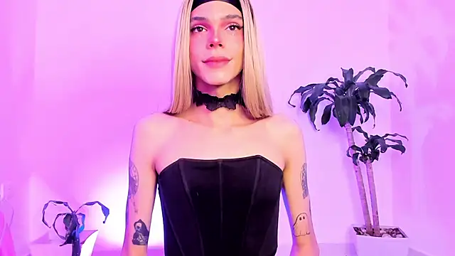 Varya_Ferreira webcam