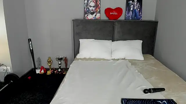 MuscleXXXBarbie webcam