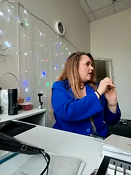 Juicy_PeachLux webcam