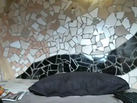 Pretty_miss_devilxxx35 webcam