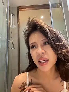 Sunflower-77's live cam