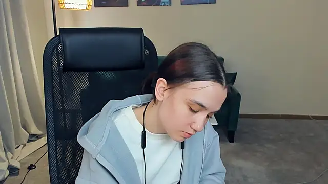 MarianHenaire webcam